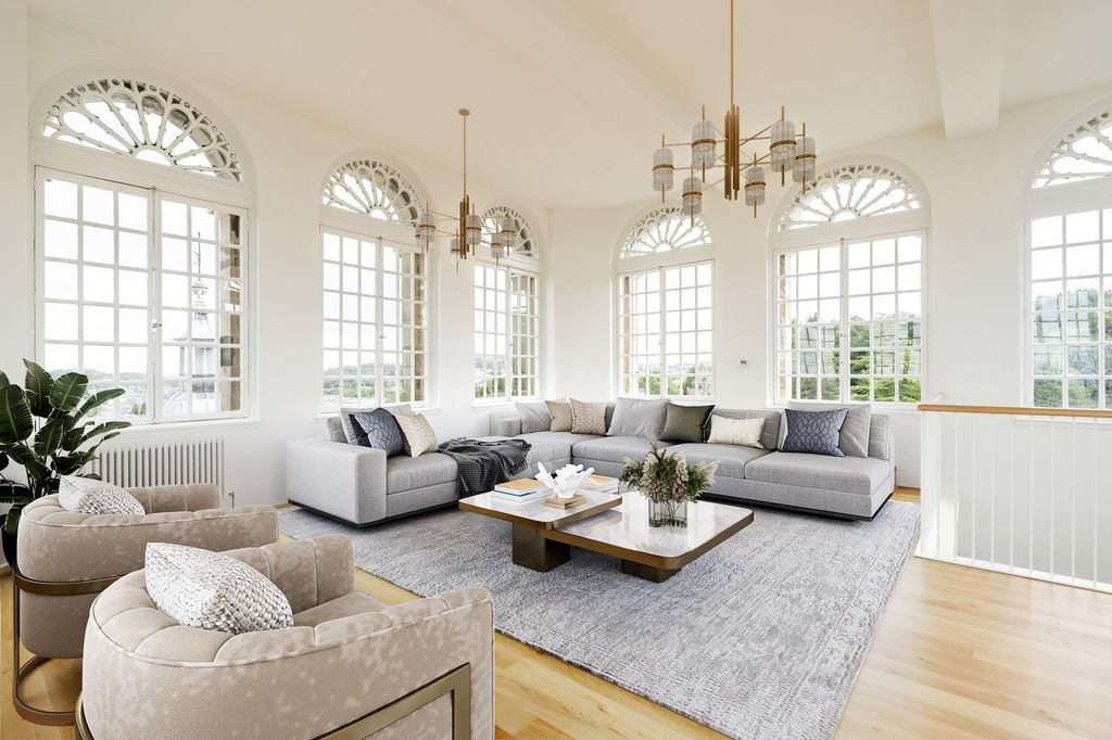 Property photo 3 of 26 Image