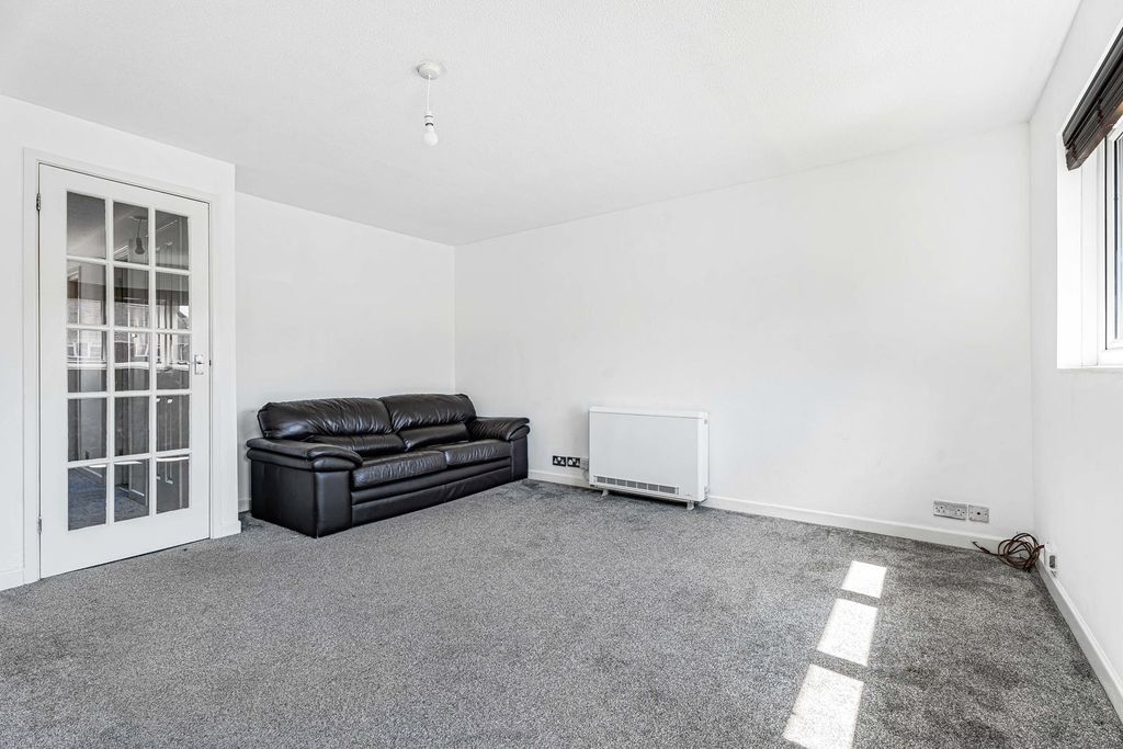 Property photo 2 of 11 Reception Room