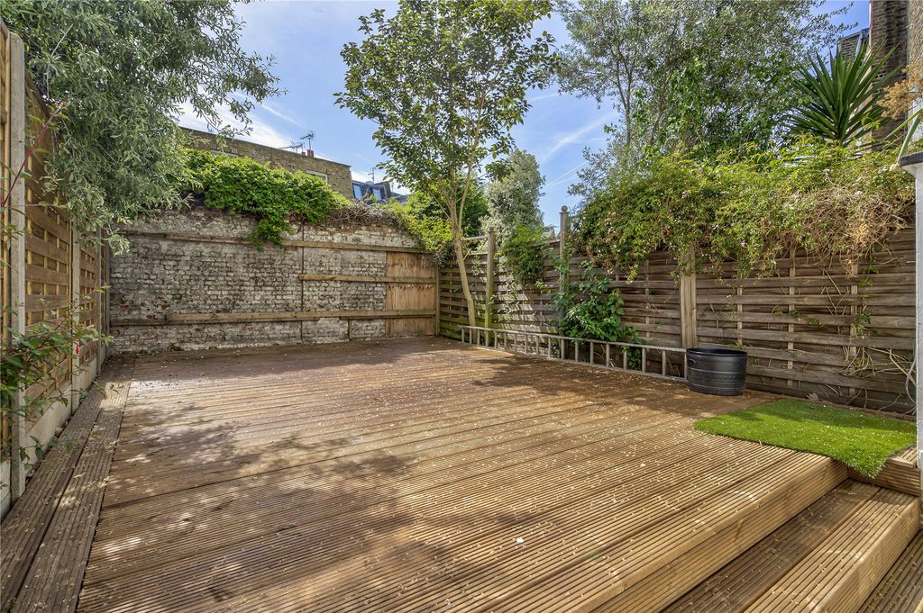 Property photo 2 of 24 Picture No. 08