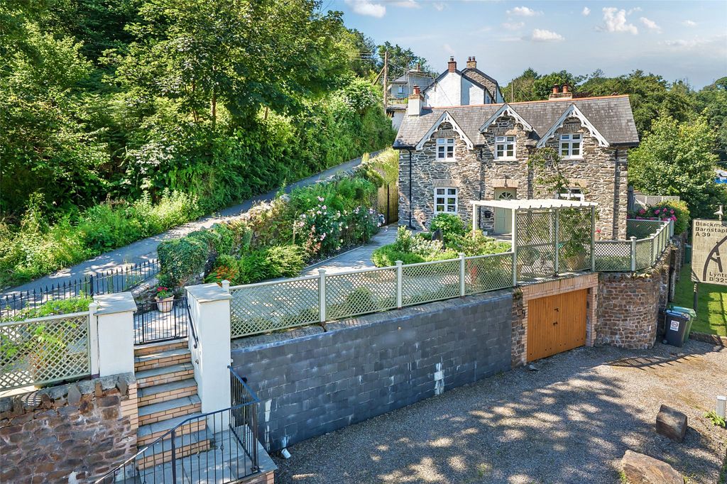Property photo 1 of 24 Picture No. 01