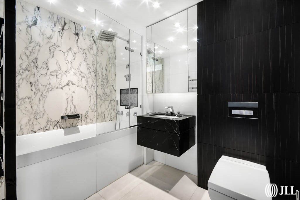 Property photo 3 of 13 11