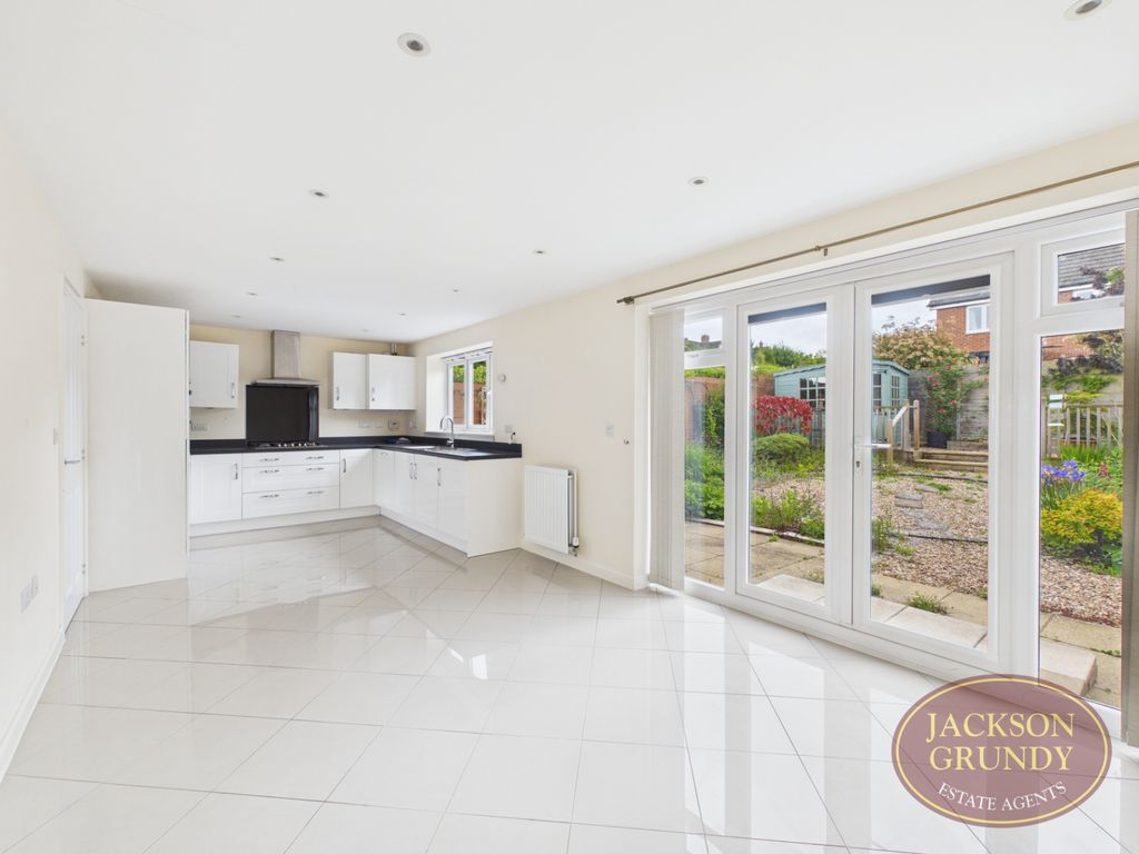 Property photo 3 of 19 Bakers Lane