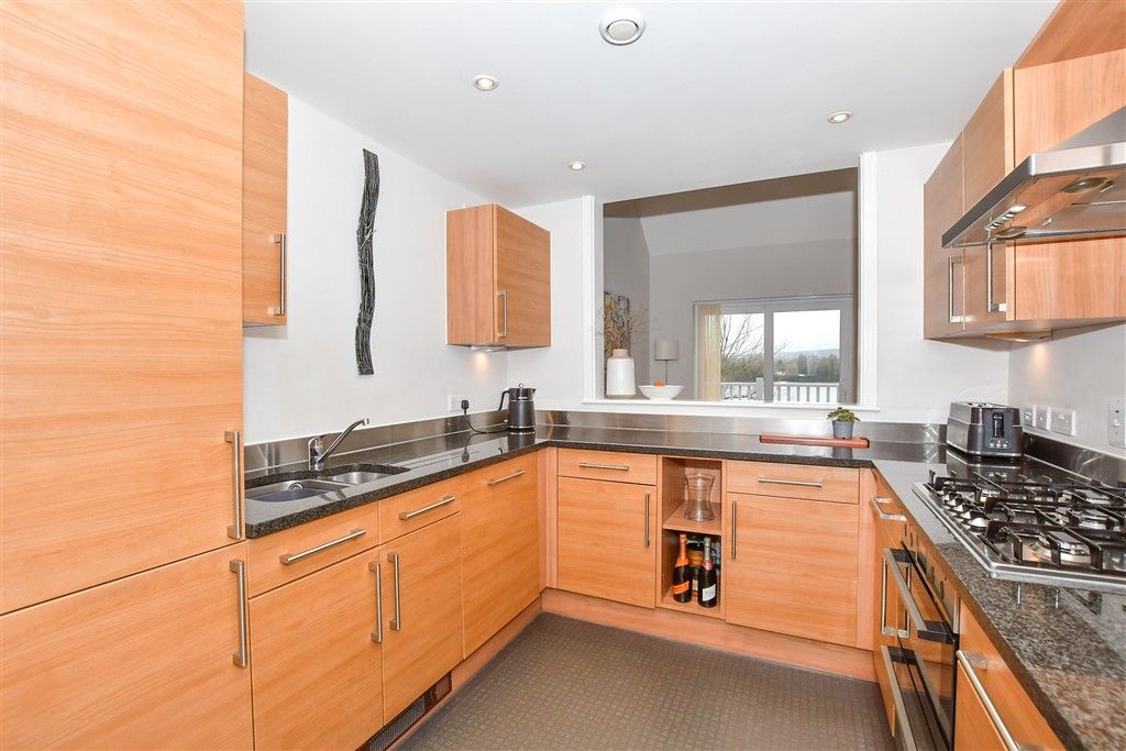 Property photo 1 of 14 Kitchen