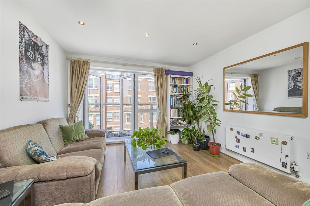 Property photo 1 of 13 Eden_Harper_-_Drapers_Court__Kingsway_Square__Sw11