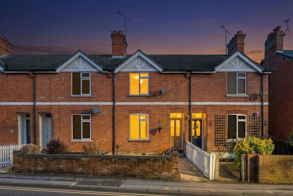 Property photo 1 of 9 Twilight Easthampstead Road