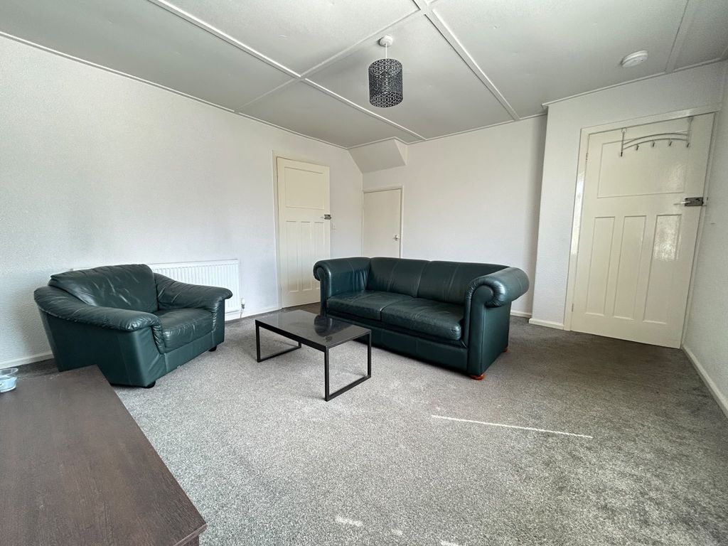 Property photo 3 of 13 E258A06d-408B-4Ab9-9Ef0-A8c929Bf8c2d