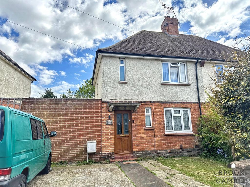 Property photo 1 of 15 01323 438506