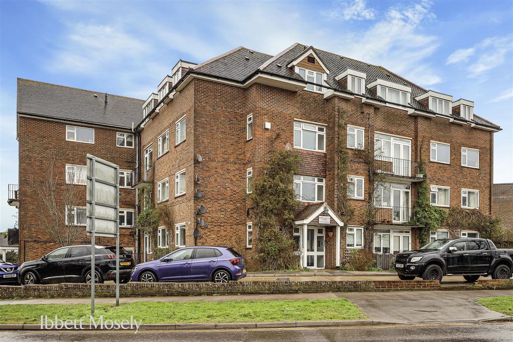 Property photo 1 of 12 1.Jpg