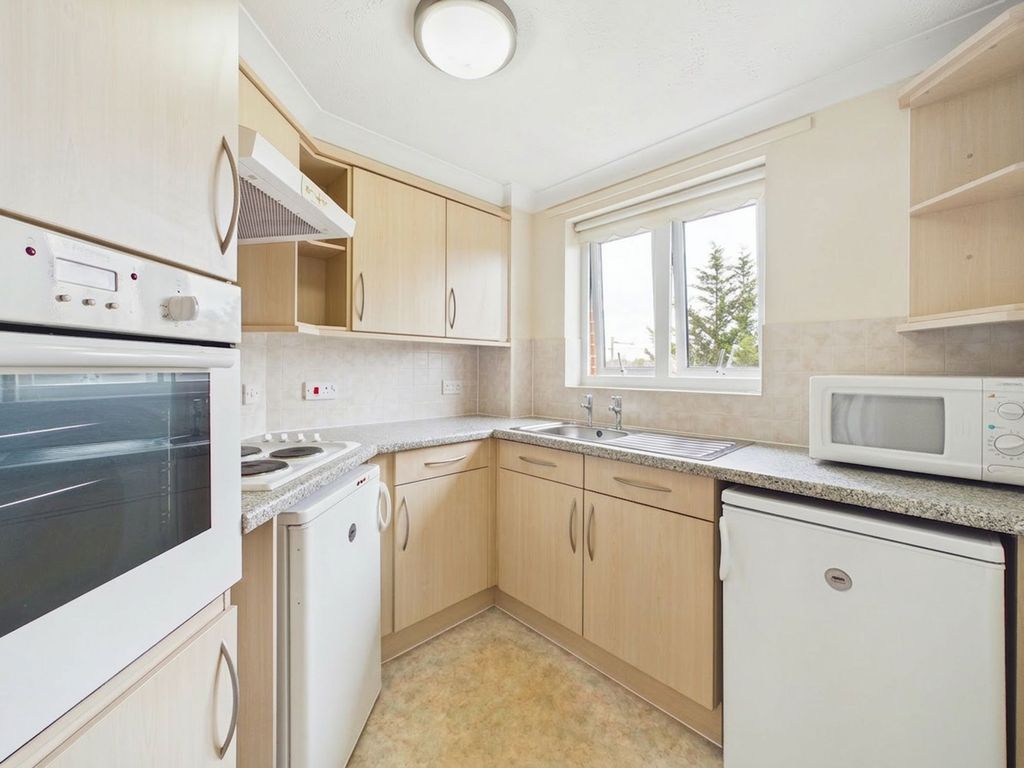 Property photo 3 of 13