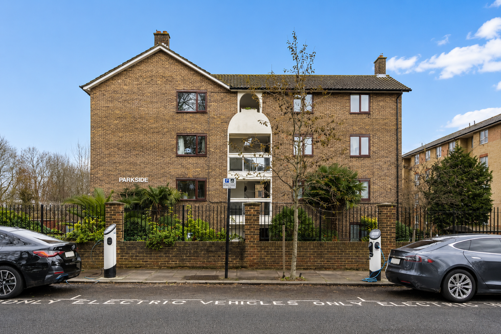 Property photo 1 of 9