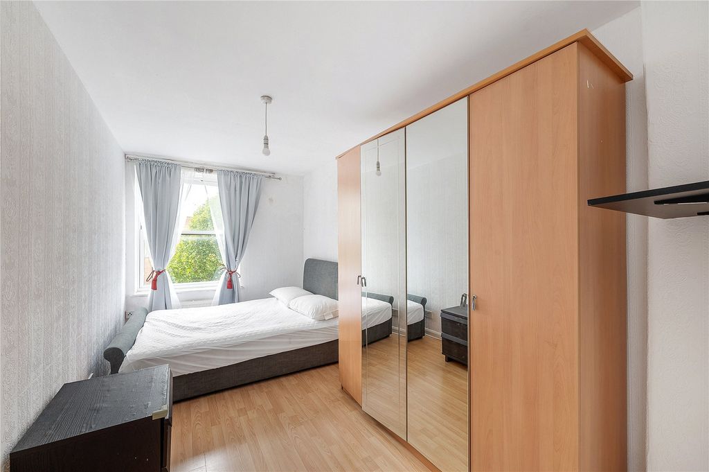 Property photo 3 of 6 Picture No. 09