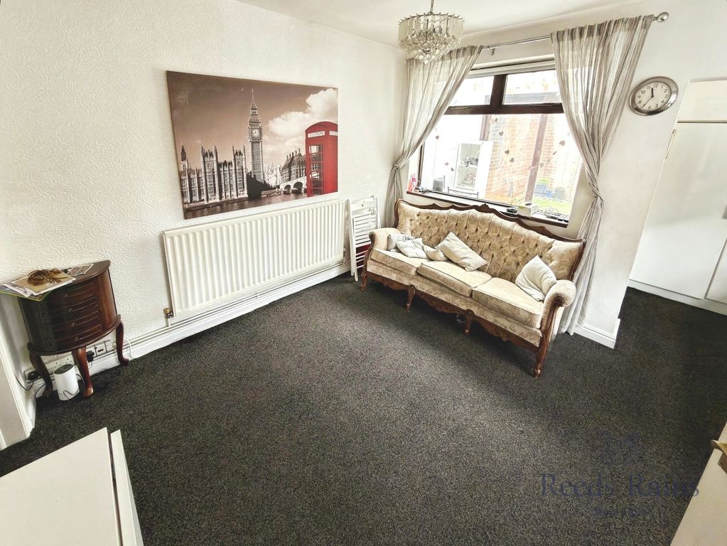 Property photo 3 of 15 Pbox-Img.Jpg