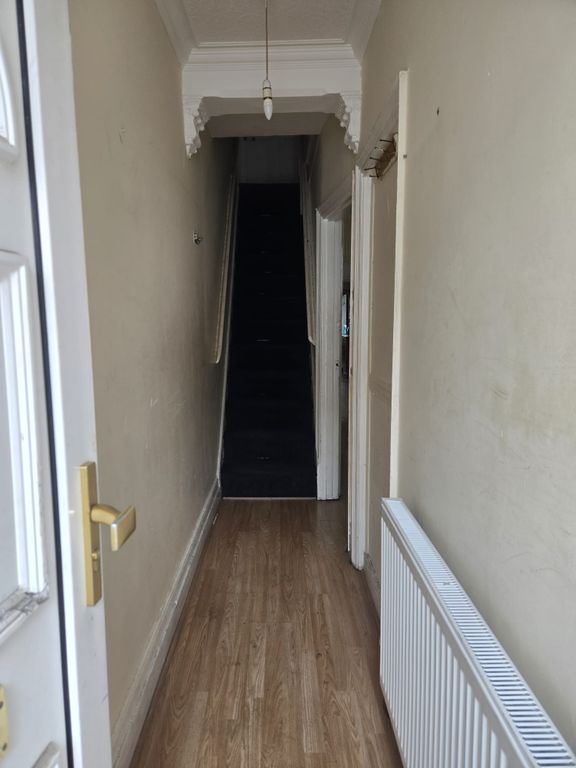 Property photo 2 of 33