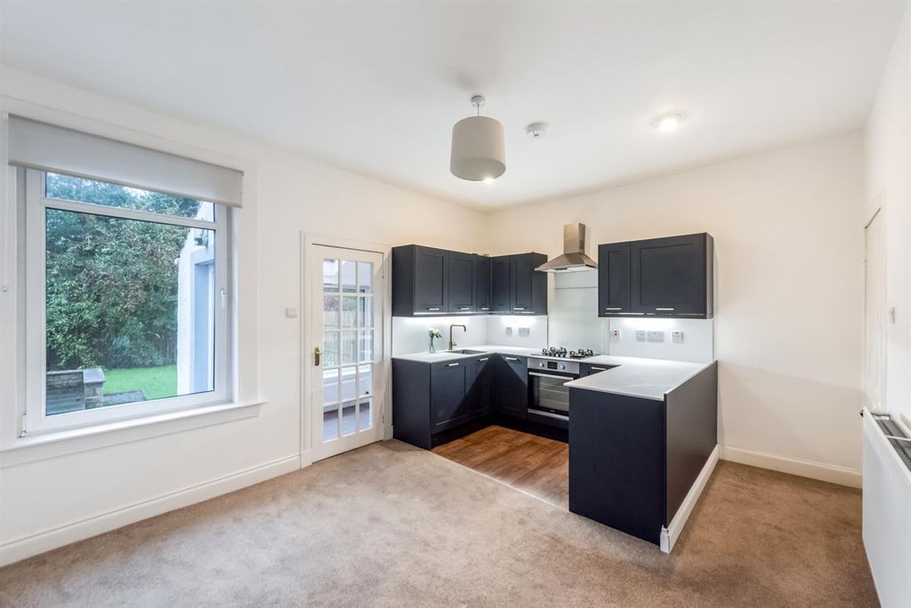 Property photo 2 of 19 Kitchen