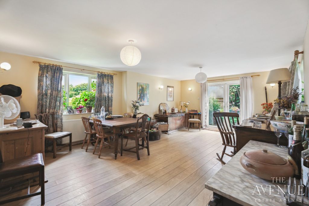 Property photo 3 of 17 4156806