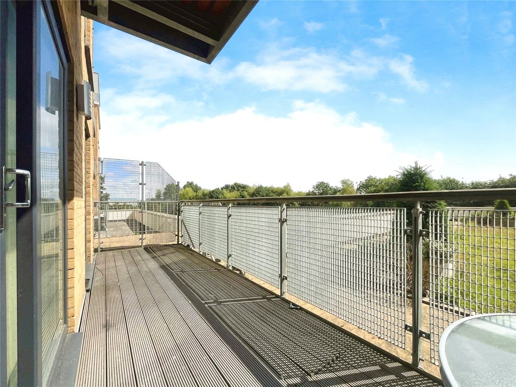 Property photo 1 of 8 Picture No. 01