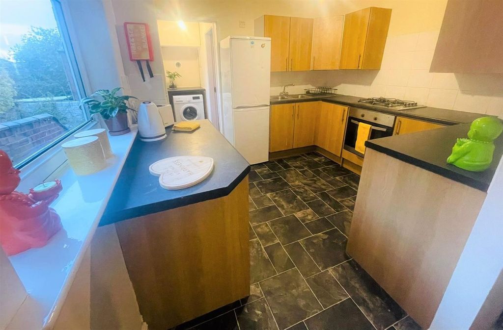 Property photo 2 of 9 18450862_172070169.Jpg