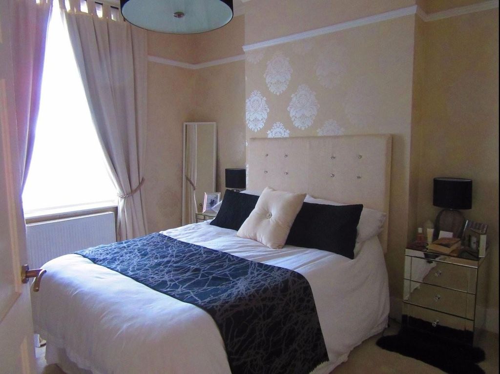 Property photo 3 of 10 Bedroom One