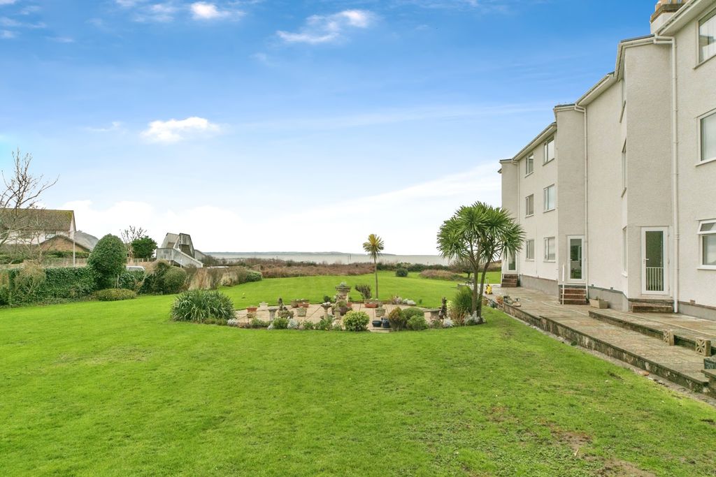 Additional image 16 of 3 bed flat for saleRiverside Court, Deganwy, Conwy LL31