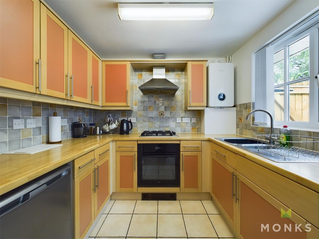 Property photo 2 of 13 Cam01420G0-Pr0421-Still007.Jpg