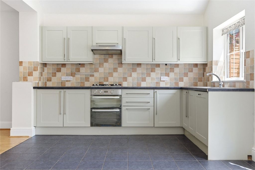 Property photo 3 of 21 Picture No. 05