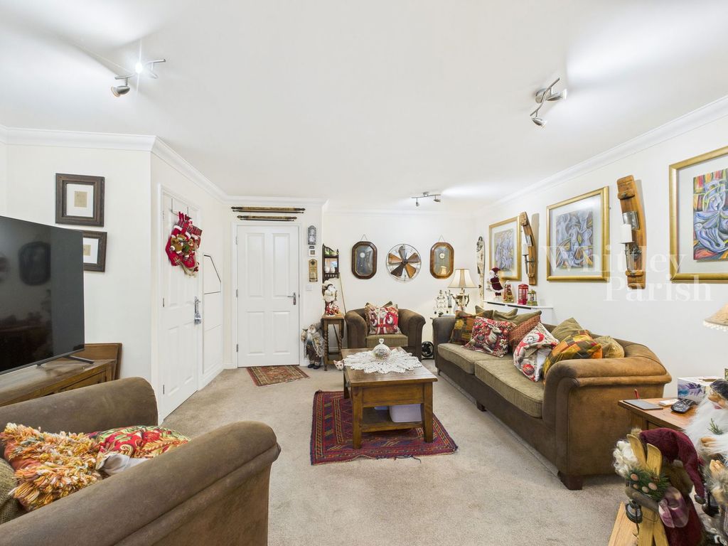 Property photo 3 of 20