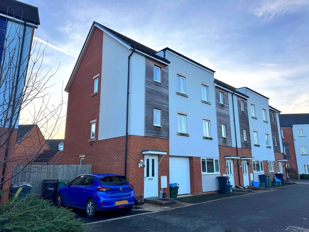 Property photo 1 of 12 Photo 10