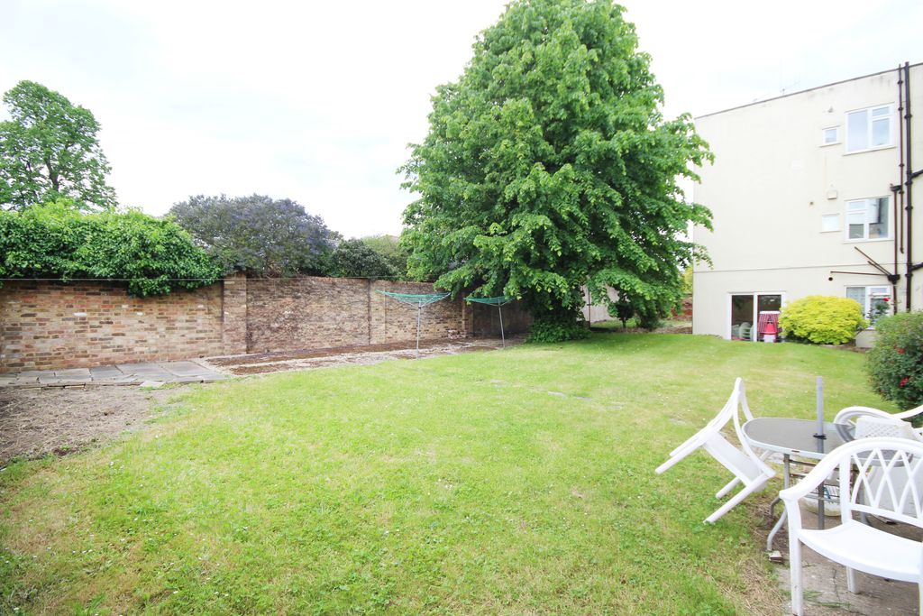 Property photo 3 of 13