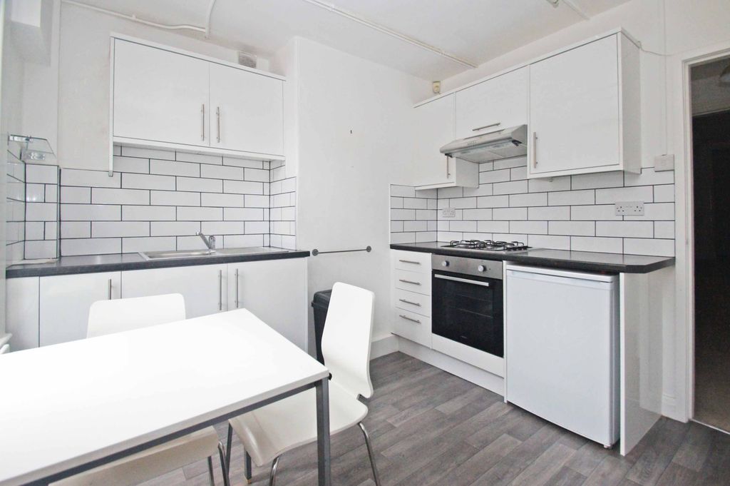 Property photo 2 of 9 0 General