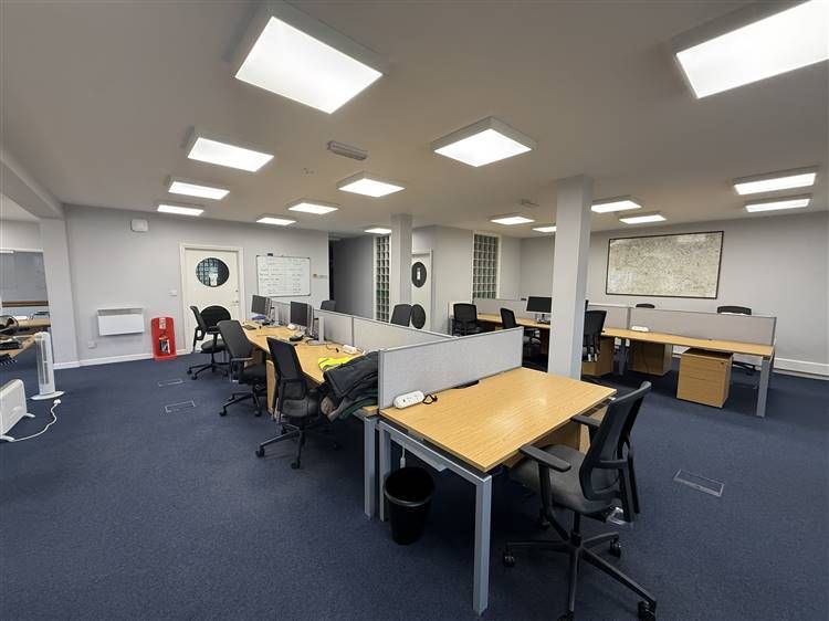 Property photo 2 of 6