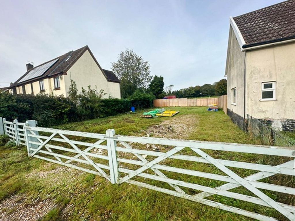 Property photo 1 of 3