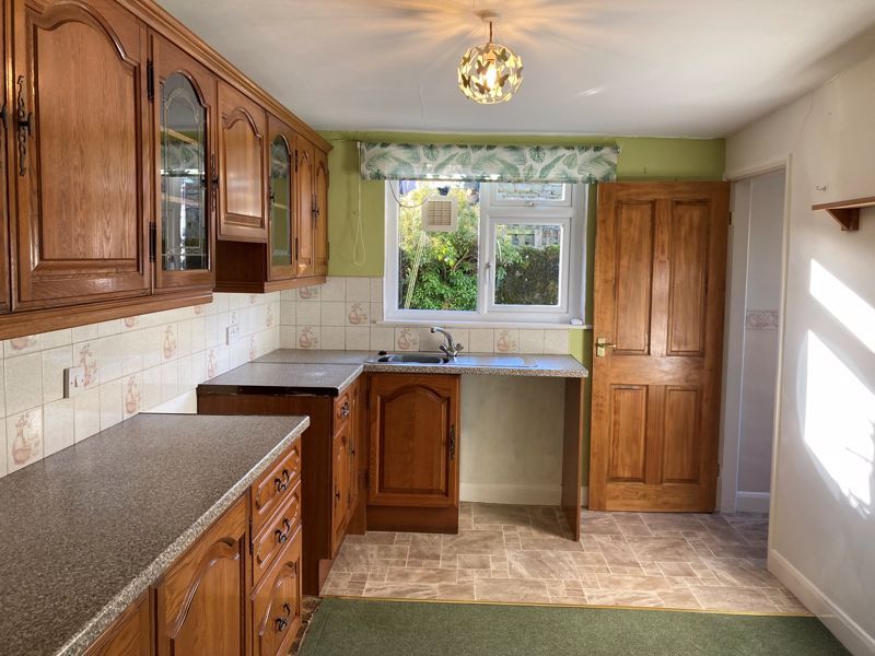 Property photo 2 of 12 Kitchen Diner