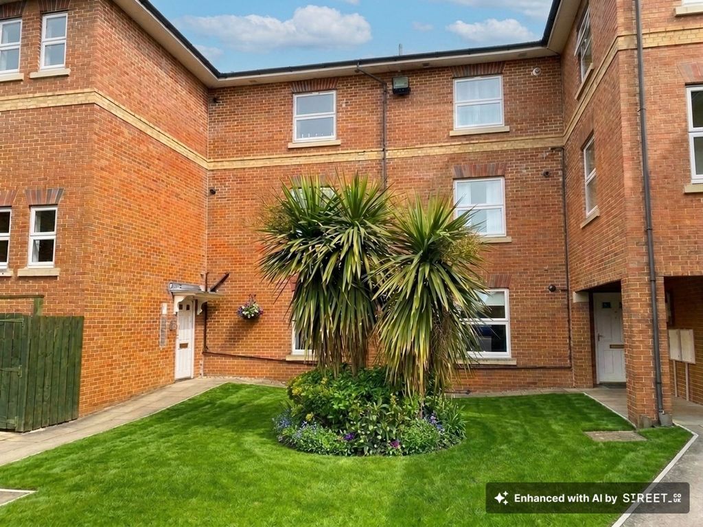 Property photo 1 of 7 External
