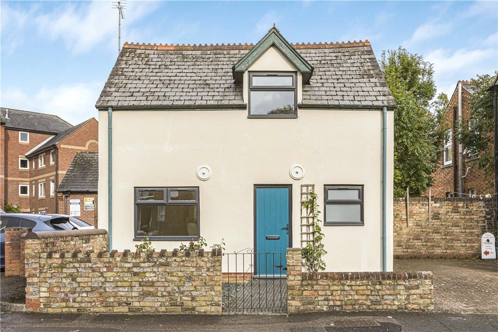 Property photo 2 of 11 Picture No. 02