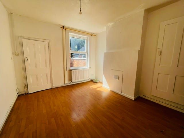 Property photo 3 of 8