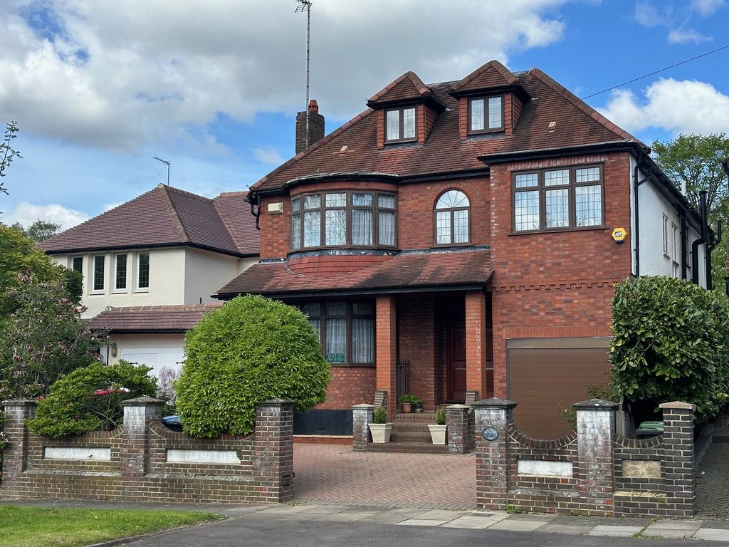 Property photo 3 of 40
