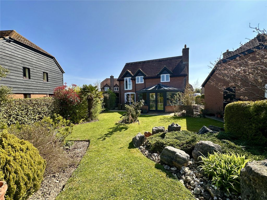 Property photo 1 of 37 Picture No. 66