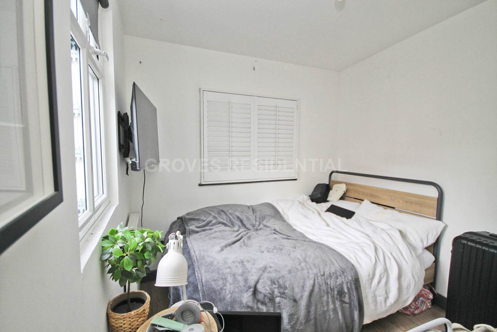 Property photo 3 of 4