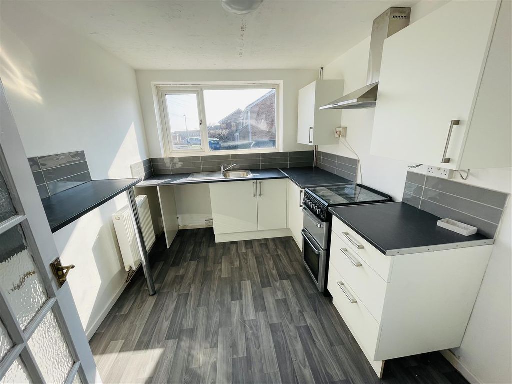Property photo 3 of 10 4796F4B2-76Aa-4Fa7-A6E5-8C3443DC34B7.Jpeg
