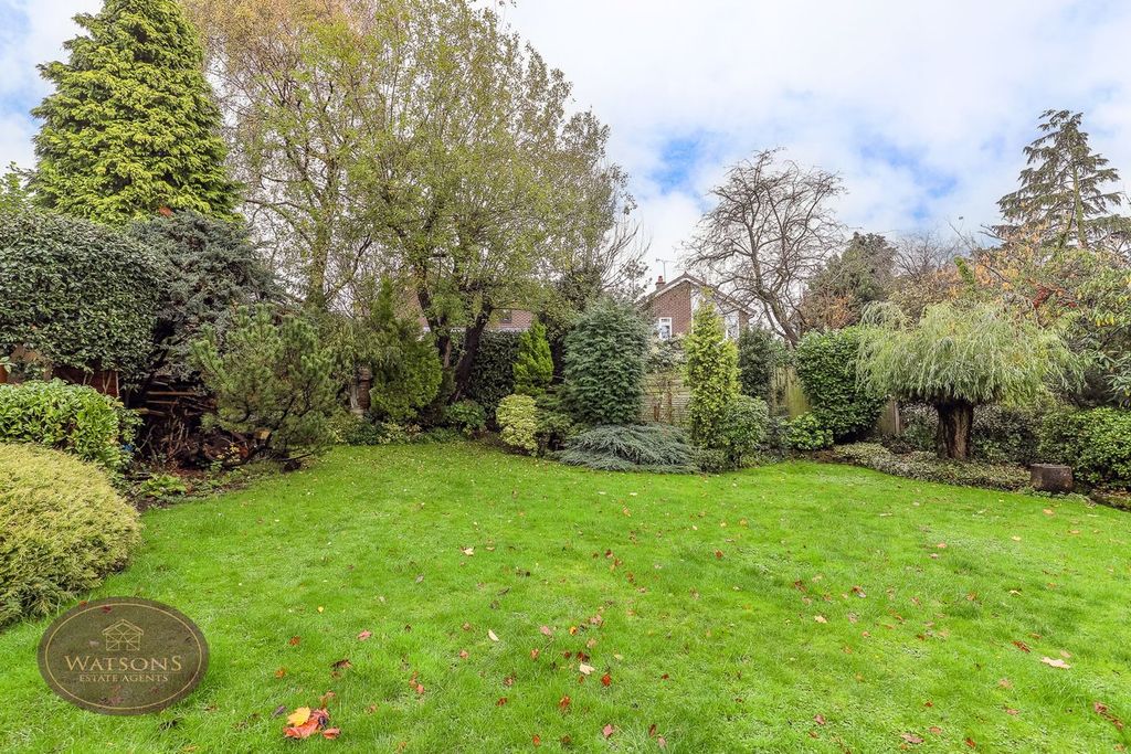 Property photo 2 of 35