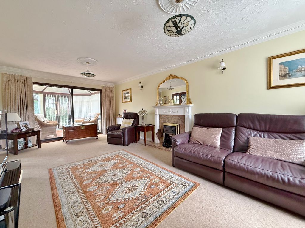 Property photo 3 of 26