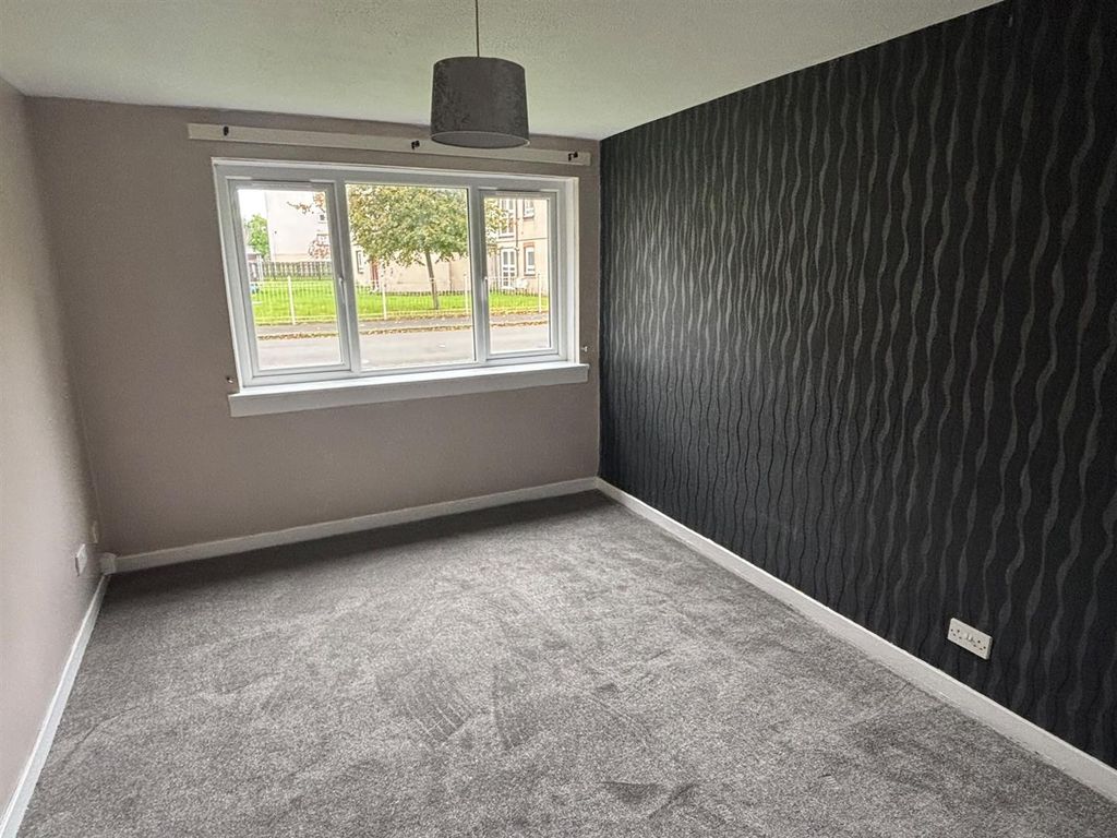 Property photo 1 of 5 35A Greenlaw 3 Pic.Jpg