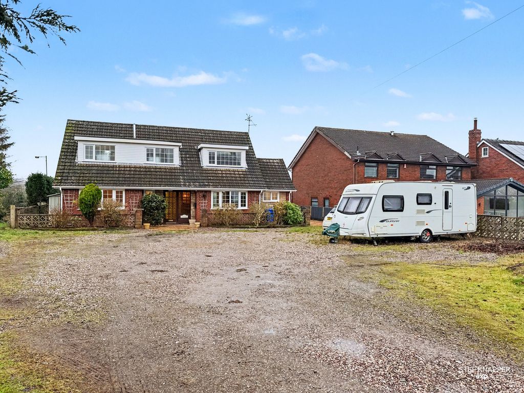 Property photo 1 of 25
