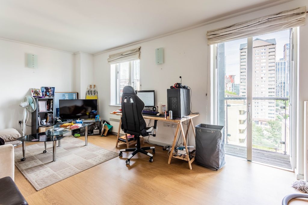 Property photo 3 of 13