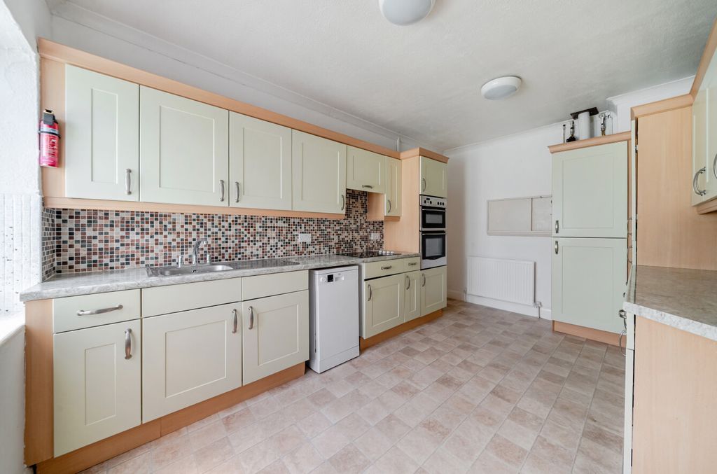 Property photo 3 of 19 39-6A73220d74cc1-...