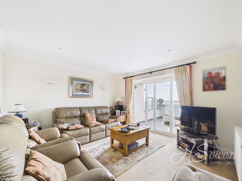 Property photo 3 of 14 Photo 11