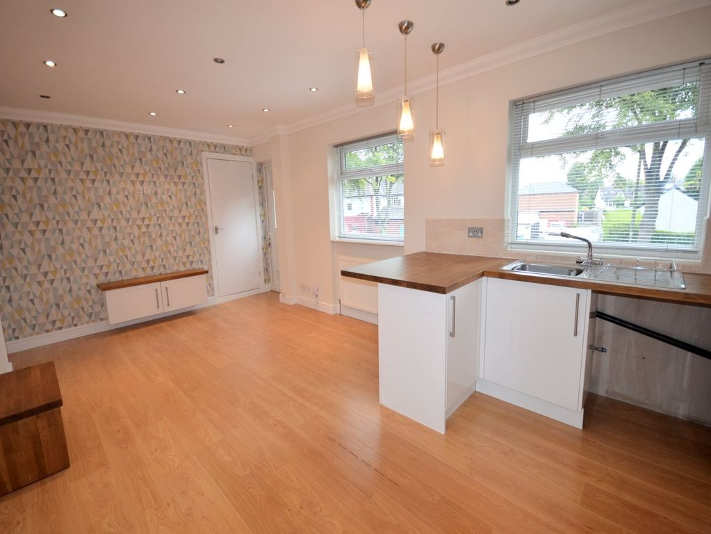 Property photo 3 of 8 Lounge/Dining/Kitchen