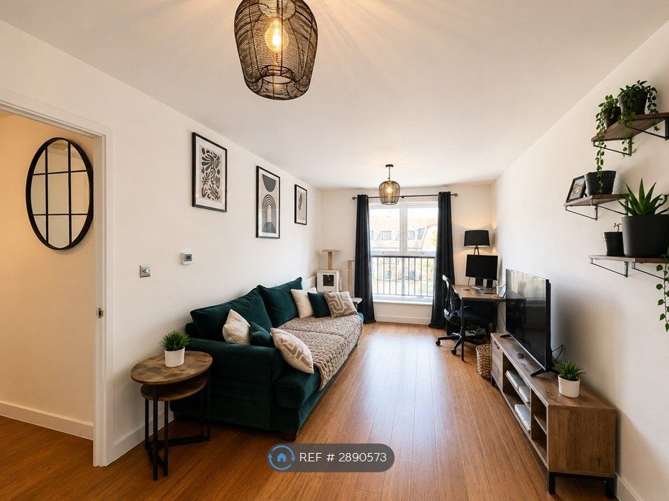 Property photo 3 of 8