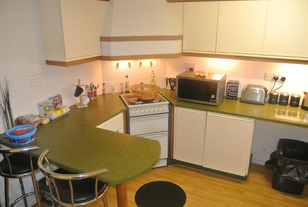 Property photo 2 of 8 Image