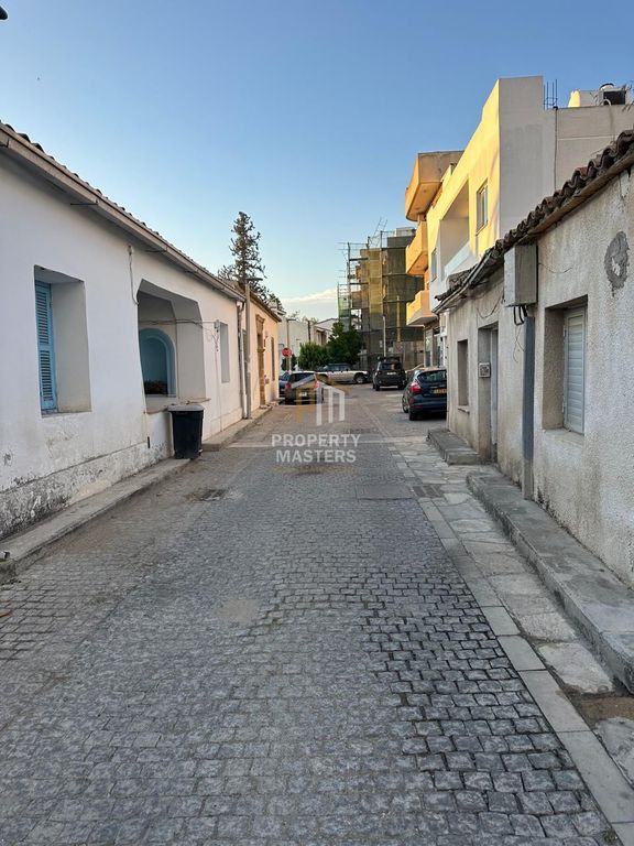 Property photo 2 of 9